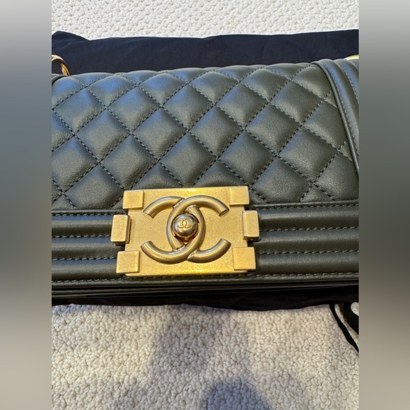 NWT 22K Chanel Small Boy Bag Kaki - Matte Gold Hardware - Picture 4 of 15